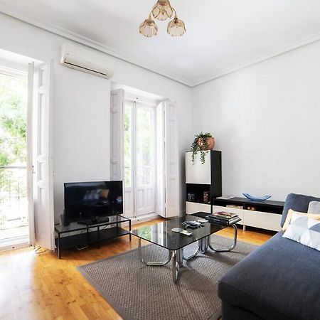 Bright Apartment In Historical City Center Madrid Dış mekan fotoğraf