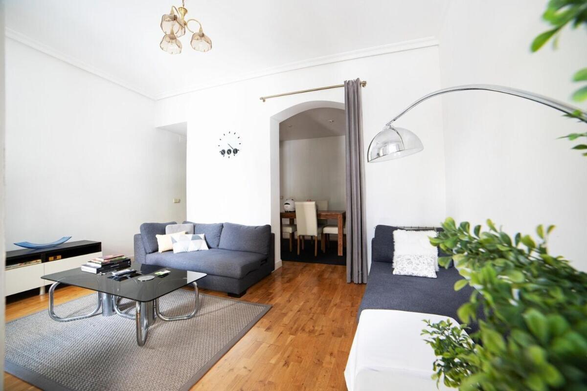 Bright Apartment In Historical City Center Madrid Dış mekan fotoğraf